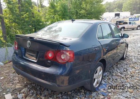 2008 Volkswagen Jetta Se/Sel z USA, uszkodzony, nr VIN 3VWRZ71K48M067079